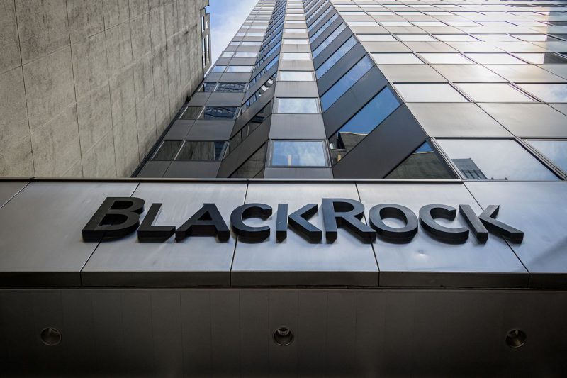 BlackRock Cutting Up to 500 Jobs in Mass Layoff